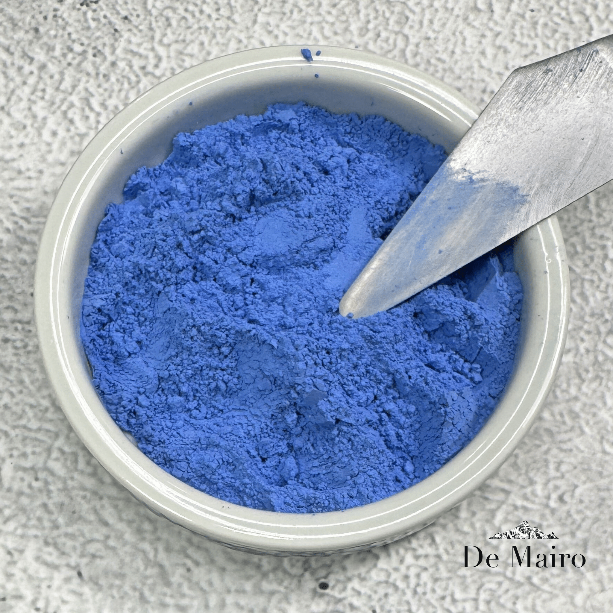 Genuine Lapis Lazuli Ultramarine Blue Shade Pigment – The Deepest Shade of Brilliance - De Mairo Ltd