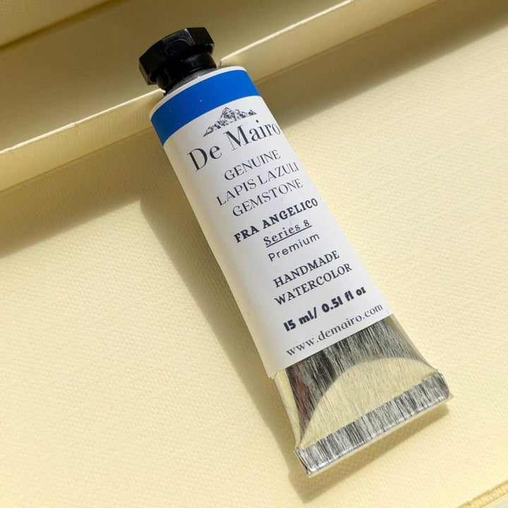 De Mairo watercolor paint tube inside its packing box 