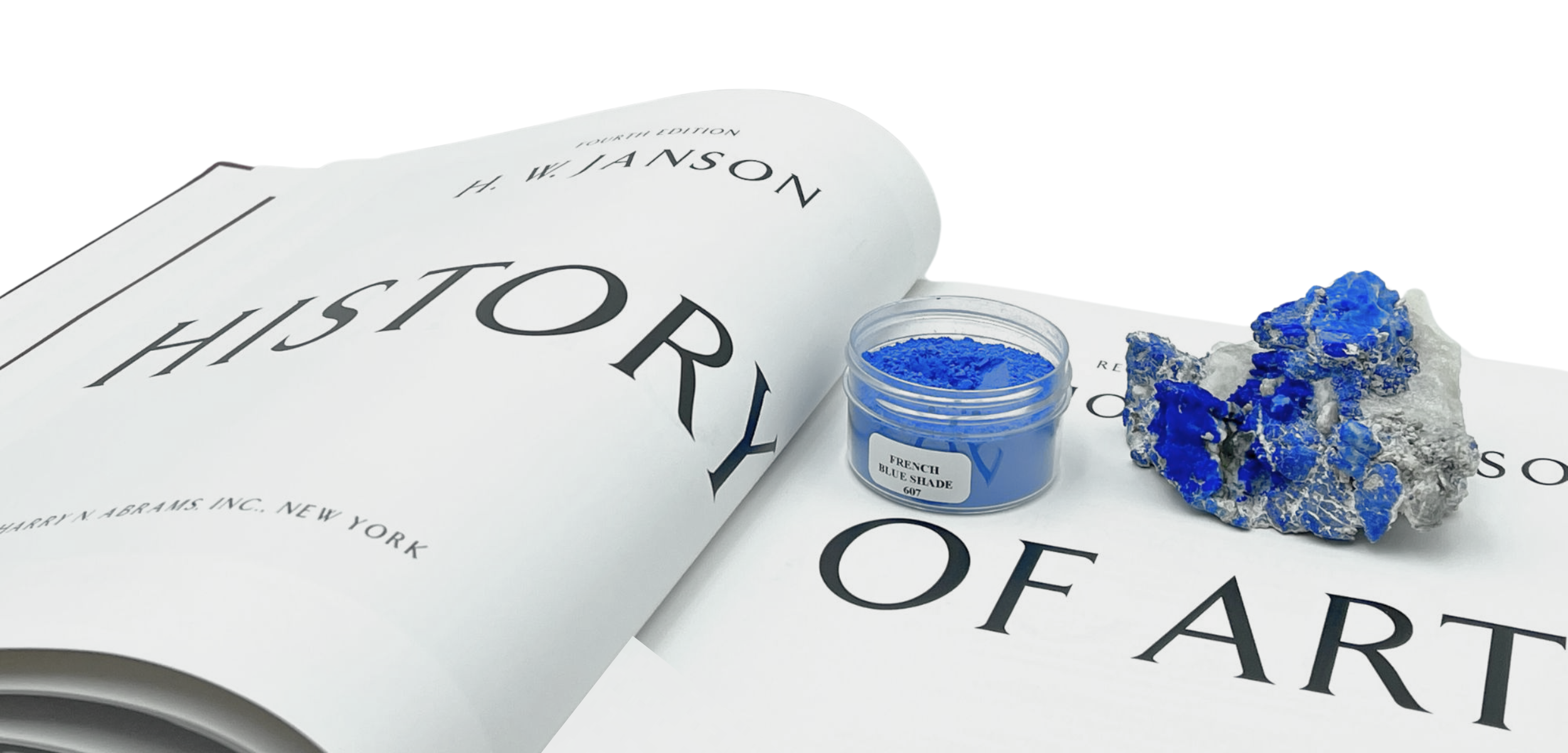 lapis lazuli pigment and raw lapis on history of art book 